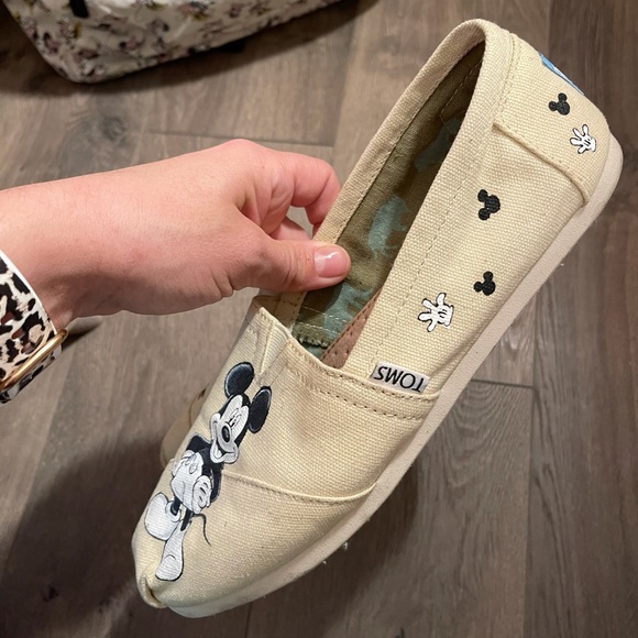 Mickey Mouse Toms - Picture 12 of 13